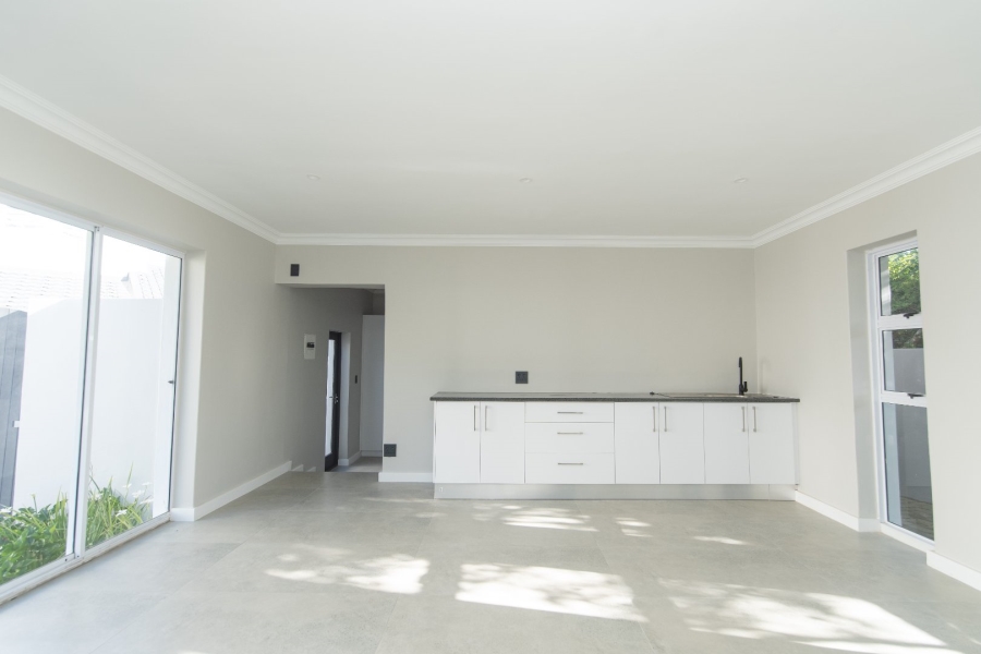 5 Bedroom Property for Sale in Theescombe Eastern Cape